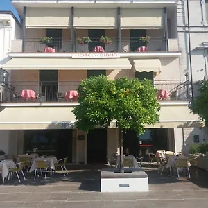 2* Hotel Diana